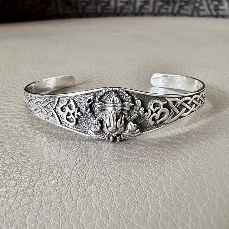 Ganesh Ji bracelet